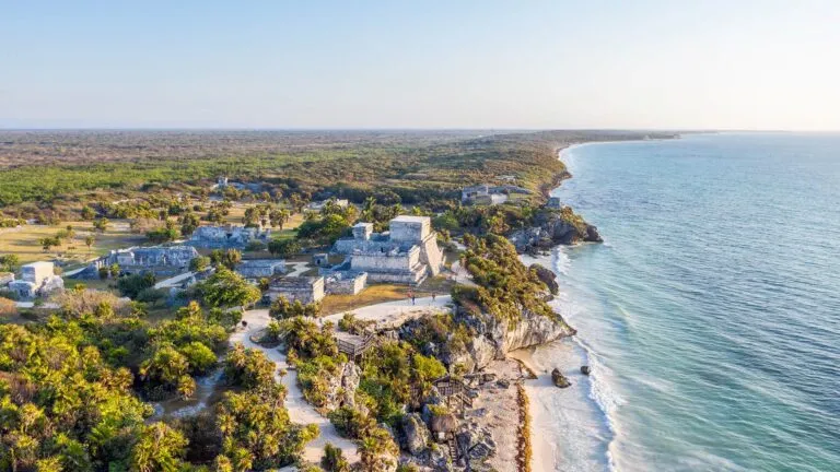 Zona hotelera de Tulum enfrenta caída en ocupación turística durante 2026